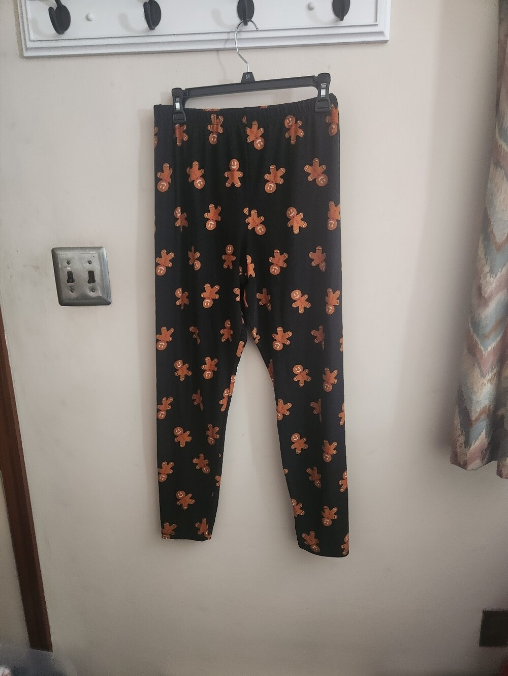 🎉 Gingerbread Man Themed Leggings